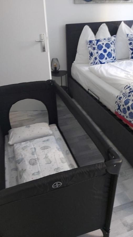 Apartman Favorita Apartment Wina Bagian luar foto