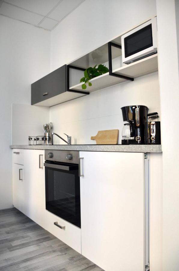 Apartman Favorita Apartment Wina Bagian luar foto